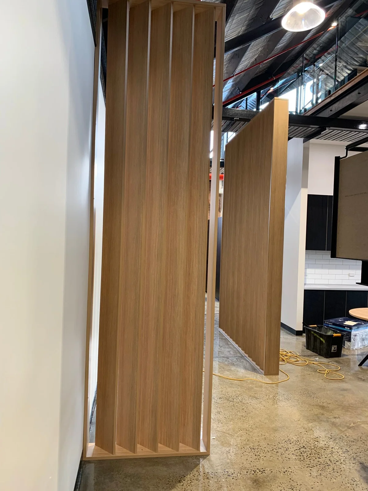 DD Angle Slat Wall Space Divider