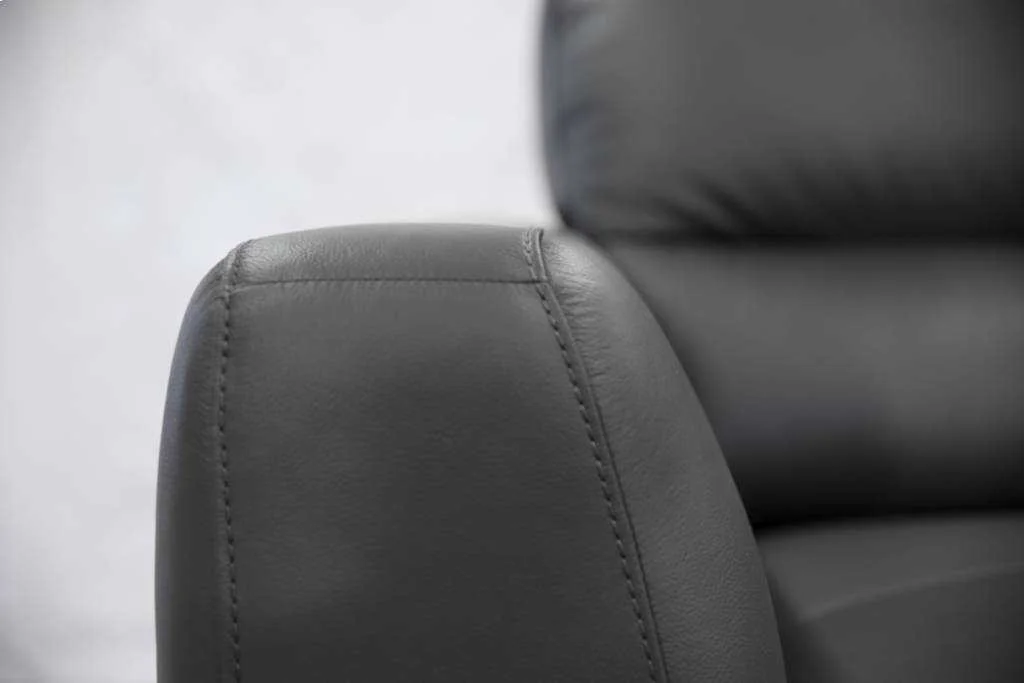 VI Sonoma 3 Seater + 2 Seater Leather Lounge Set