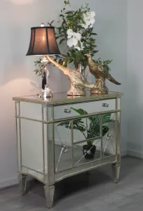 DA Bently Antiqued Mirrored Ribbed 2 Door Bedside Table thumbnail 5