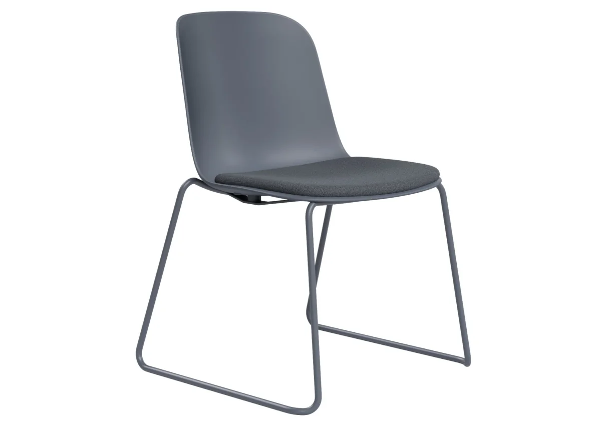 DD Juno Plastic Shell Sled Base Breakout Chair