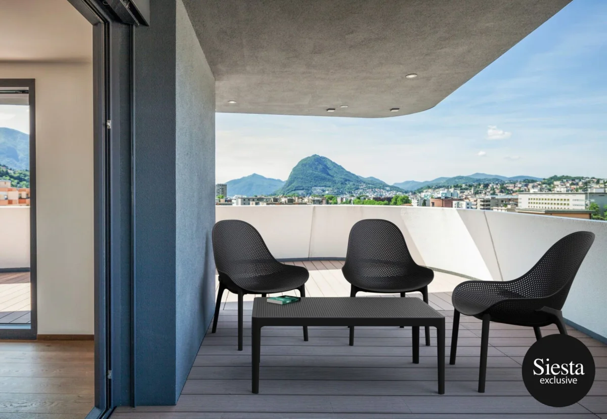 FL Sky 4 Piece Outdoor Lounge Setting with Coffee Table