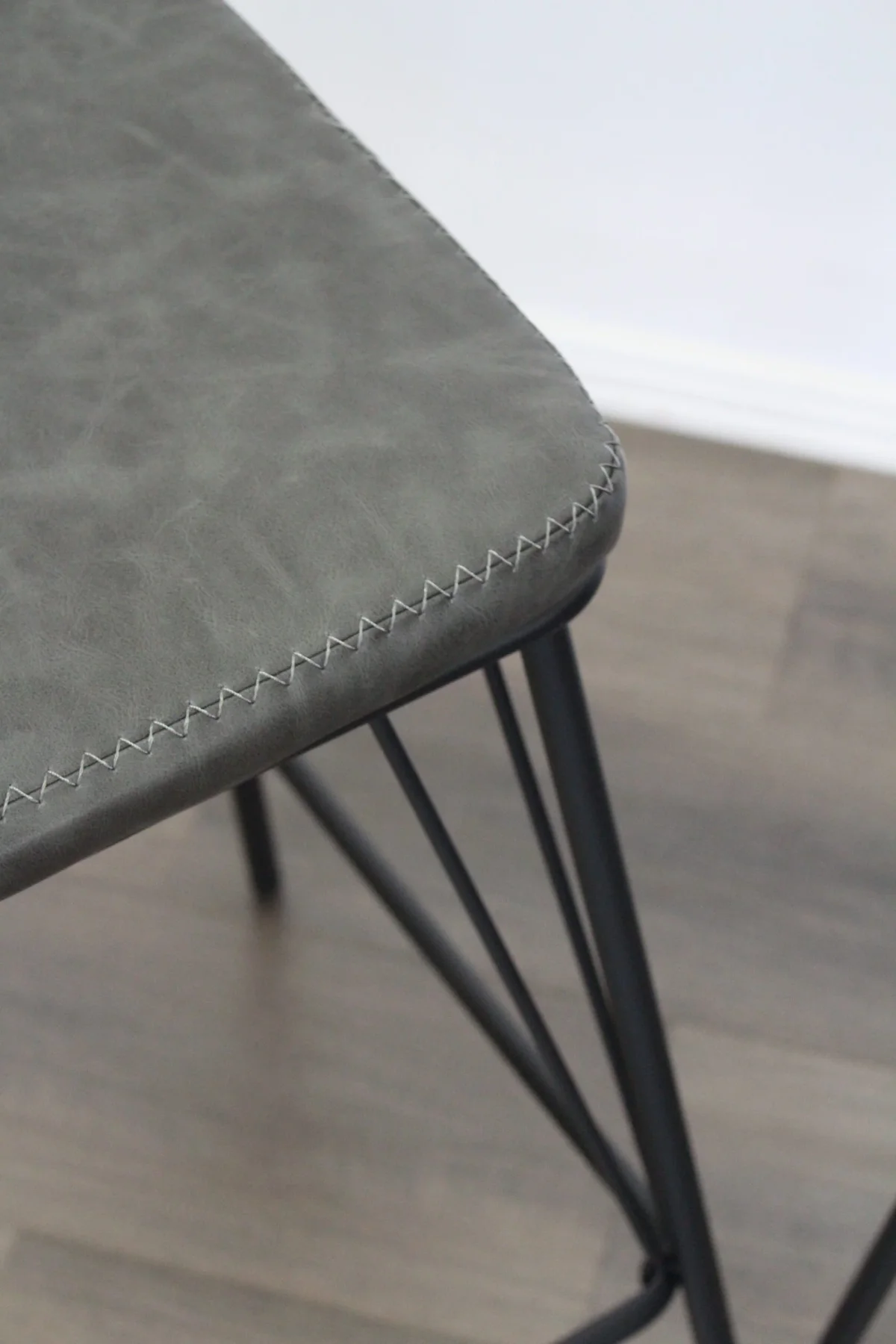 BT Bayou PU Upholstered Seat Metal Base Counter Stool