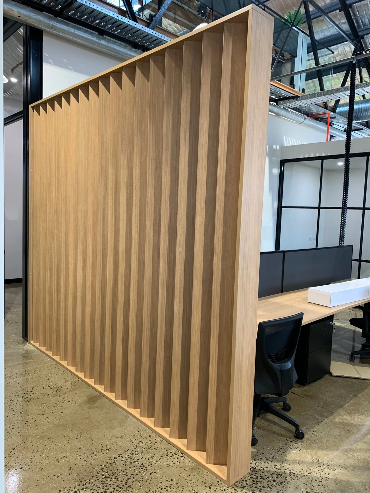 DD Angle Slat Wall Space Divider