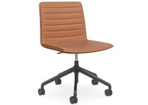 DD Nikola Meeting Chair Black Base thumbnail 11