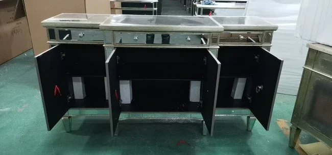 DA Antiqued Mirrored Ribbed 4 Door 3 Drawer Sideboard thumbnail 3