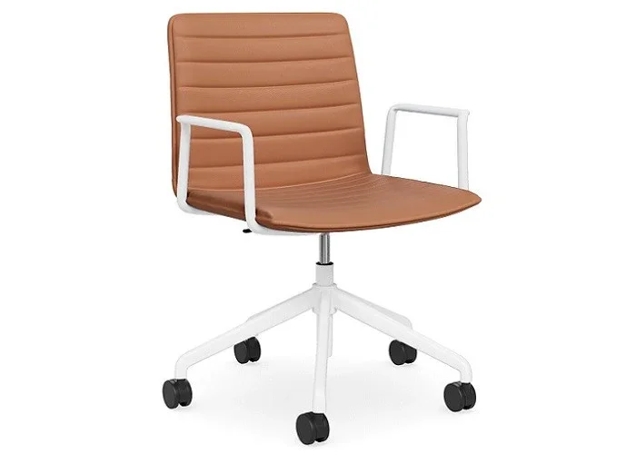 DD Nikola Meeting Chair with White Arm Rest