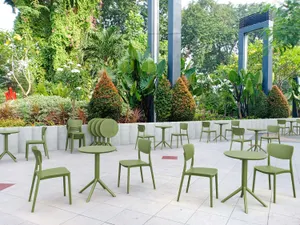 FL Sky Hospitality Outdoor Round Folding Table thumbnail 12