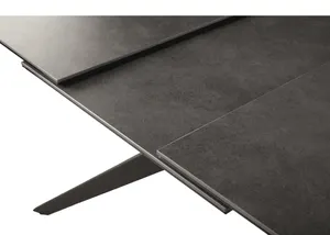 DD Axel Extendable Meeting Table thumbnail 6