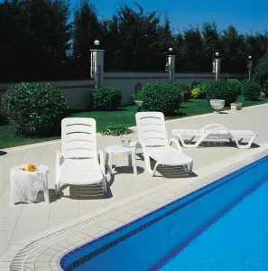 FL Havana Hospitality Stackable Sunlounger thumbnail 5