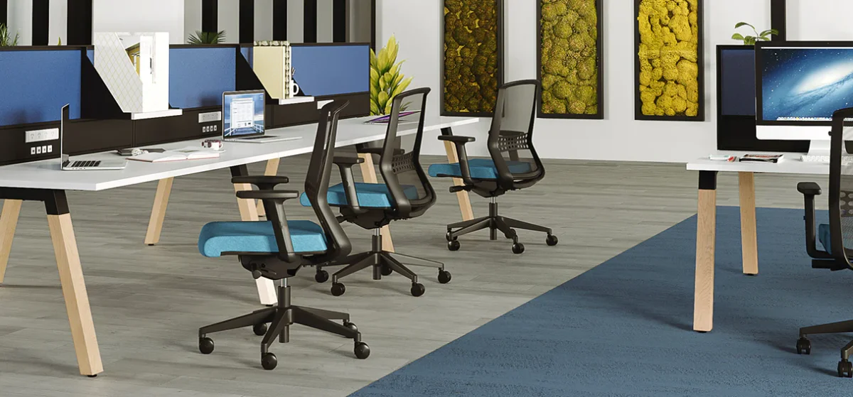 OL Studio Screen with Ducting for Agile Individual Desk – Breath Fabric with Black Frame