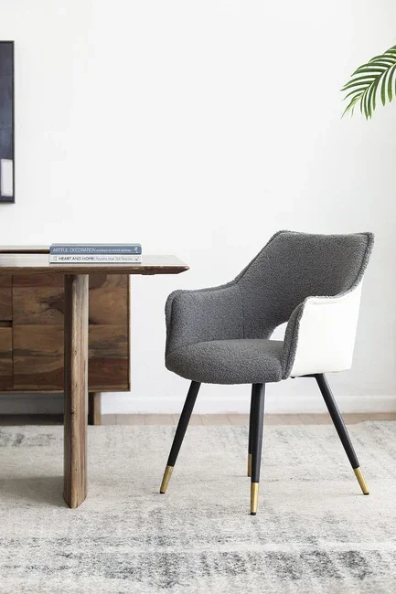 DA Venera Velvet Upholstered Armed Dining Chair